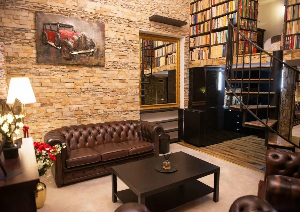 Secret Library Apartament Appartamento Bucarest Romania