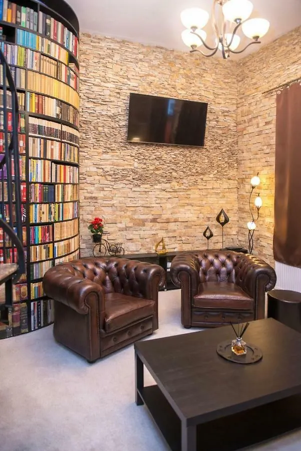 Secret Library Apartament Appartamento Bucarest Romania